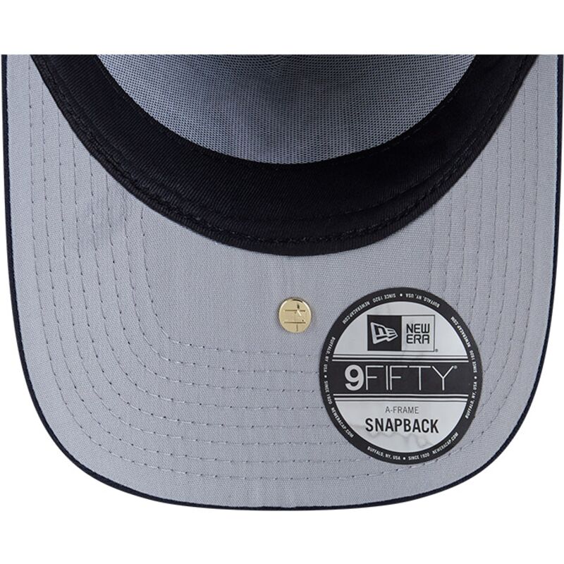 cappello-curvo-blu-marino-snapback-9fifty-a-frame-precurved-visor-pin-dei-new-york-yankees-mlb-di-new-era
