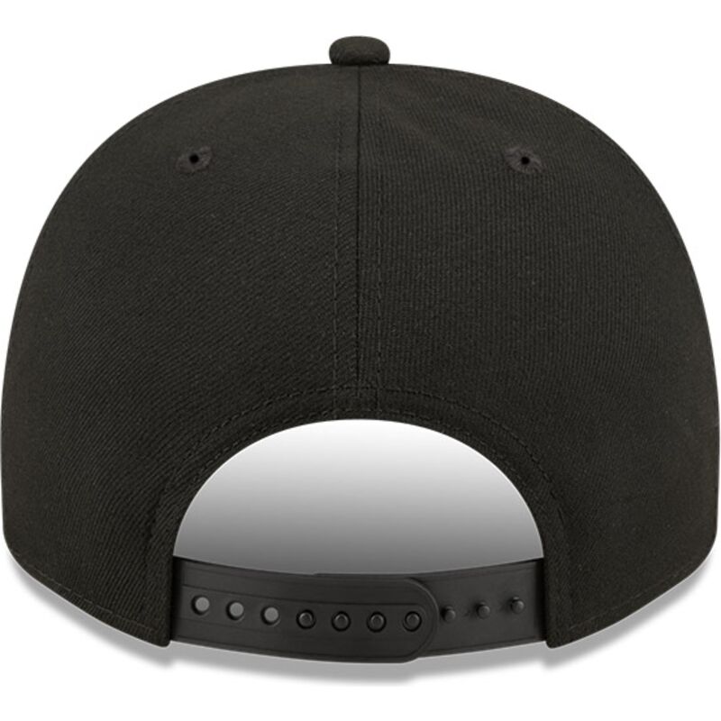 cappello-curvo-nero-snapback-9fifty-a-frame-precurved-skyline-dei-chicago-bulls-nba-di-new-era cappello-curvo-nero-snapback-9fifty-a-frame-precurved-skyline-dei-chicago-bulls-nba-di-new-era