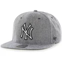 cappelli-piatta-blu-marino-snapback-tejido-vaquero-dei-new-york-yankees-mlb-di-47-brand