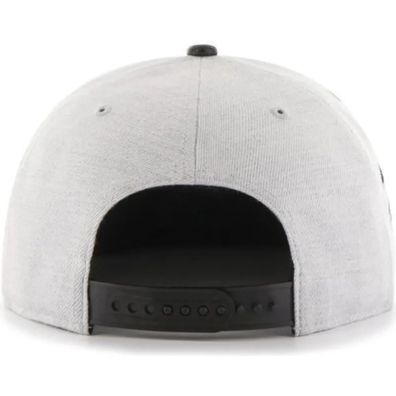 cappelli-piatta-grigio-snapback-lisa-lateral-dei-new-york-yankees-mlb-di-47-brand