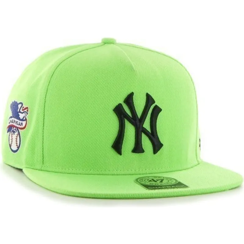 cappelli-piatta-verde-snapback-negro-lisa-dei-new-york-yankees-mlb-di-47-brand