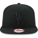 cappellino-visiera-piatta-nero-snapback-9fifty-black-on-black-di-manchester-united-football-club-di-new-era