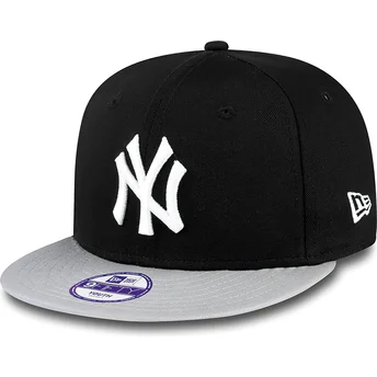 cappello-piatto-nero-snapback-per-bambino-9fifty-cotton-block-dei-new-york-yankees-mlb-di-new-era